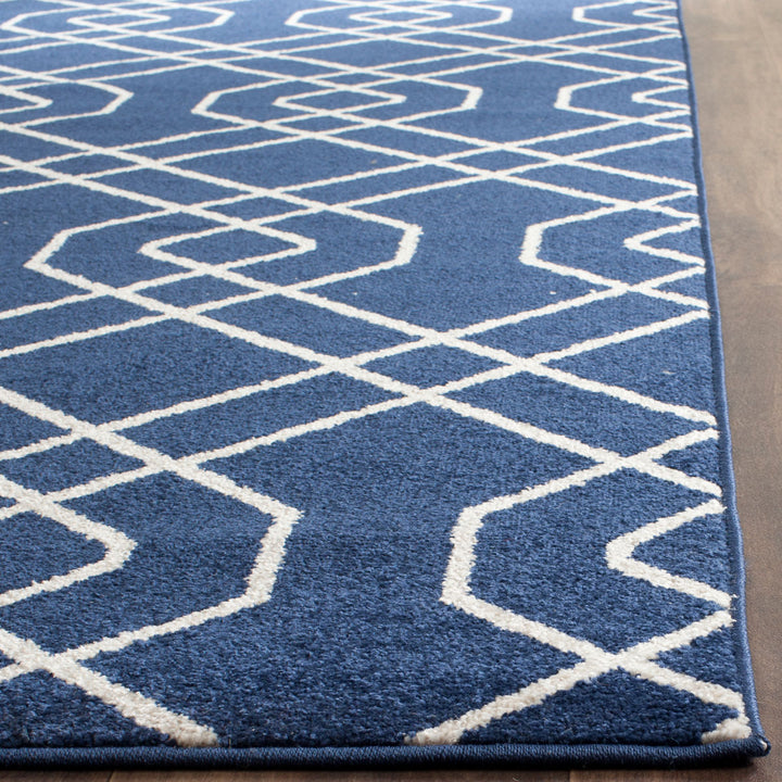 Safavieh Amherst All Weather Power Loomed Rugs In Navy / Beige