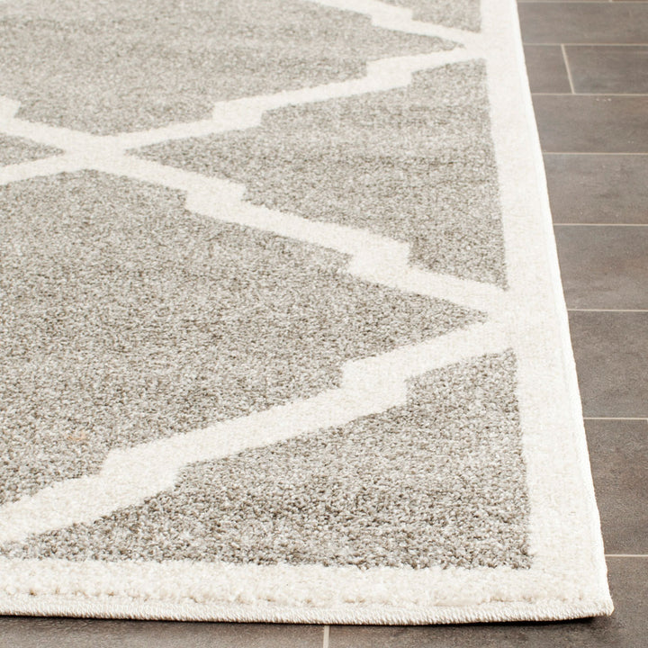 Safavieh Amherst All Weather Power Loomed Rugs In Dark Grey / Beige