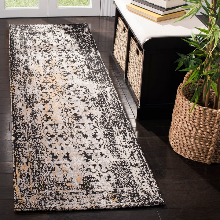 Safavieh Clv-Classic Vintage Power Loomed Cotton Backing Rugs In Black / Silver